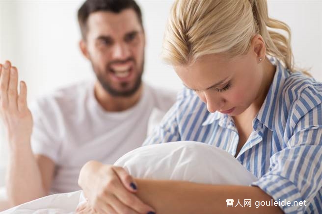 崩溃！ 不知道老公「没GG」 幸福人妻成活寡妇